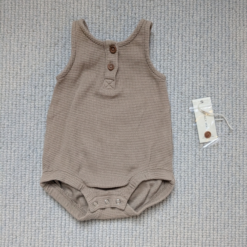 Quincy Mae Romper 0-3m